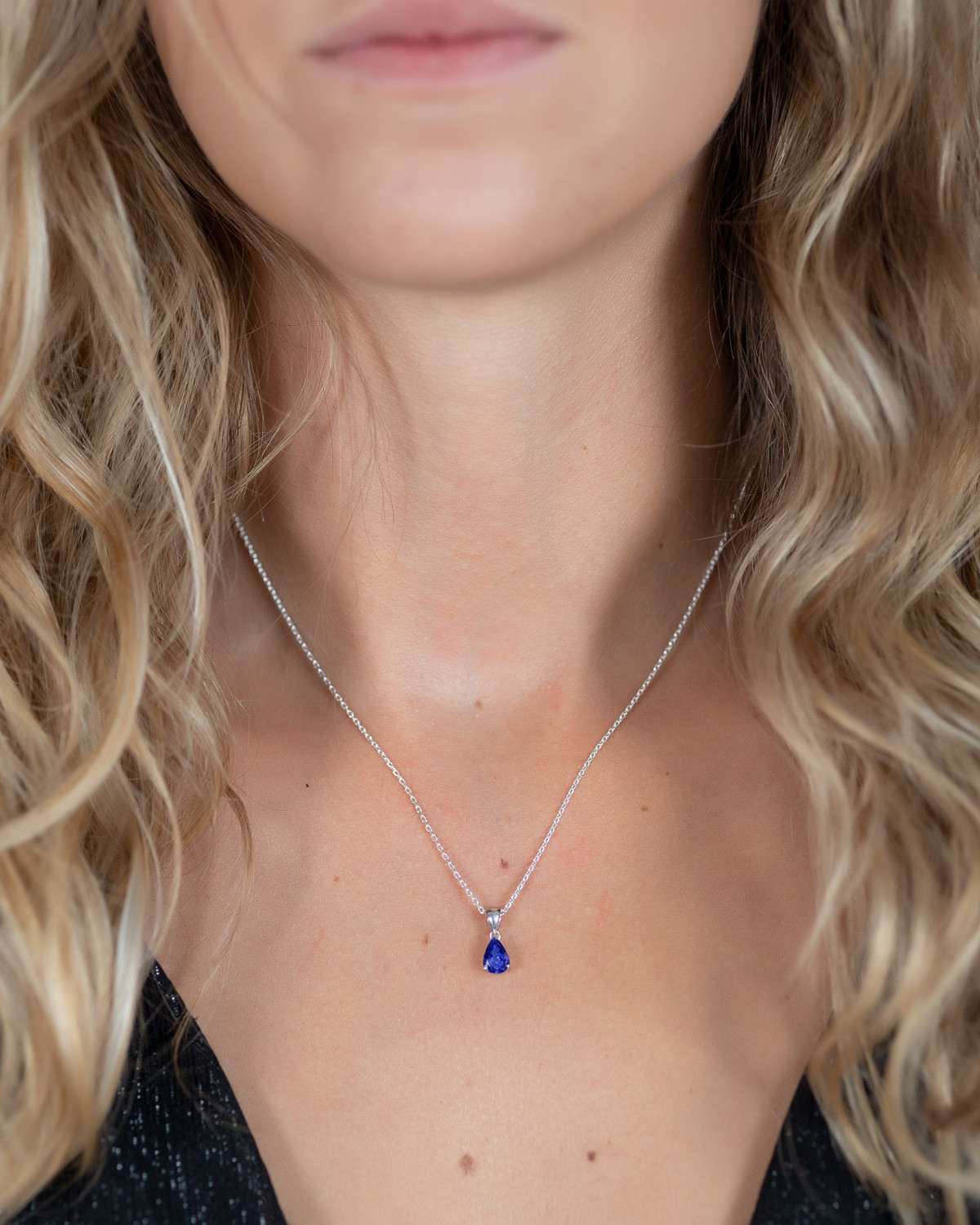Yellow Gold Blue Sapphire Necklace - Abracadabra Jewelry / Gem Gallery