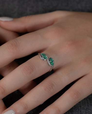 Gold Sapphire Diamonds Ring 1.546grs