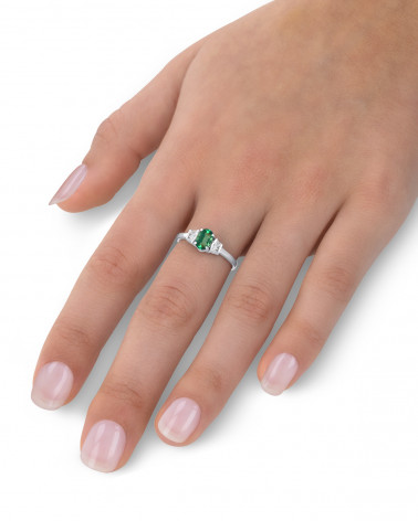 Gold Emerald Diamonds Ring