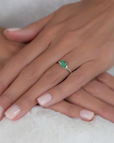 Gold Emerald Diamonds Ring 1.58grs