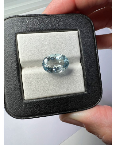 Aguamarina Ovalada Fasetada celeste claro - Peso de 0.720 quilates - Claridad VVS-VS - Origen India