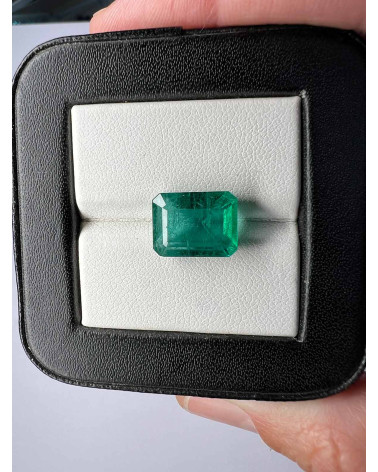 Émeraude Octogonale 5.29 Carats 9.30x11.90 AA VS Zambie