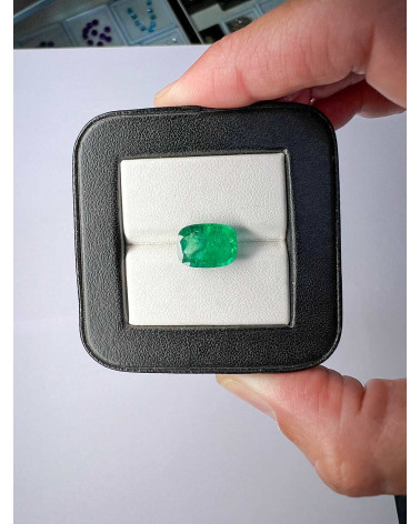 Smeraldo a Cuscino 3,59 Carati 8,90x11,70 AA VS Zambia