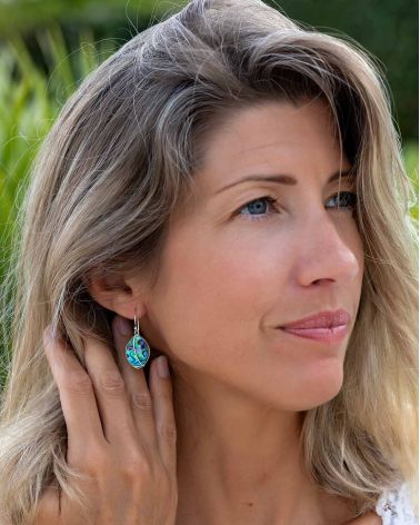 White mother-of-pearl ethnic earrings set in 925 silver