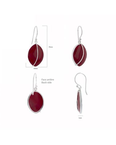 Details of the setting and finishes of coral leaf earrings
