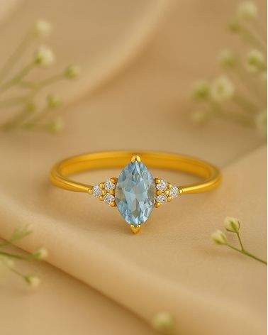 Bague Or Jaune Aigue-Marine et diamants 2.1grs