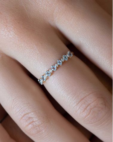 Bague Or Jaune Aigue-Marine et diamants portée